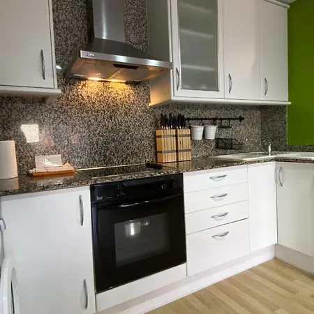 Apartamento En La Playa Fenals - יורט דה מאר